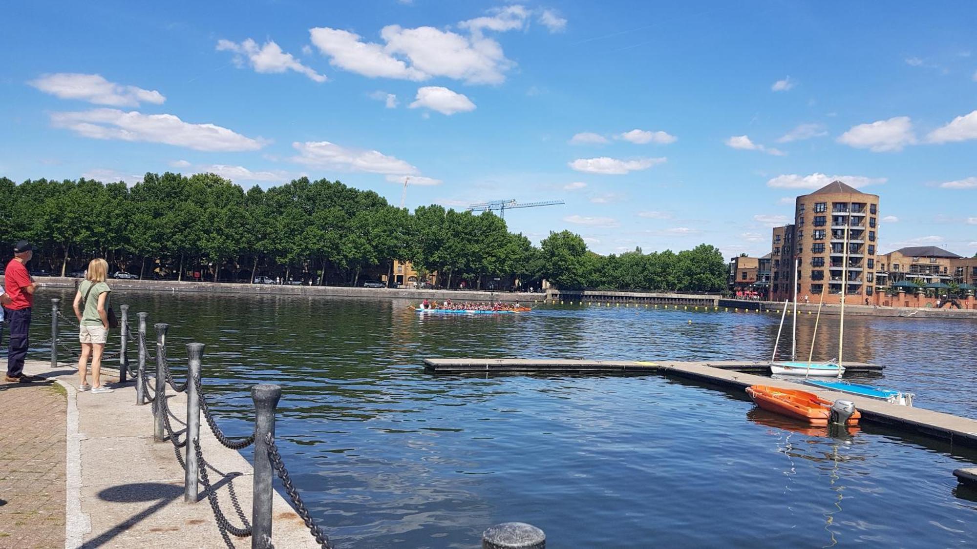 Riverside 1Br With Easy Transport 20Min To City Centre Londra Exterior foto