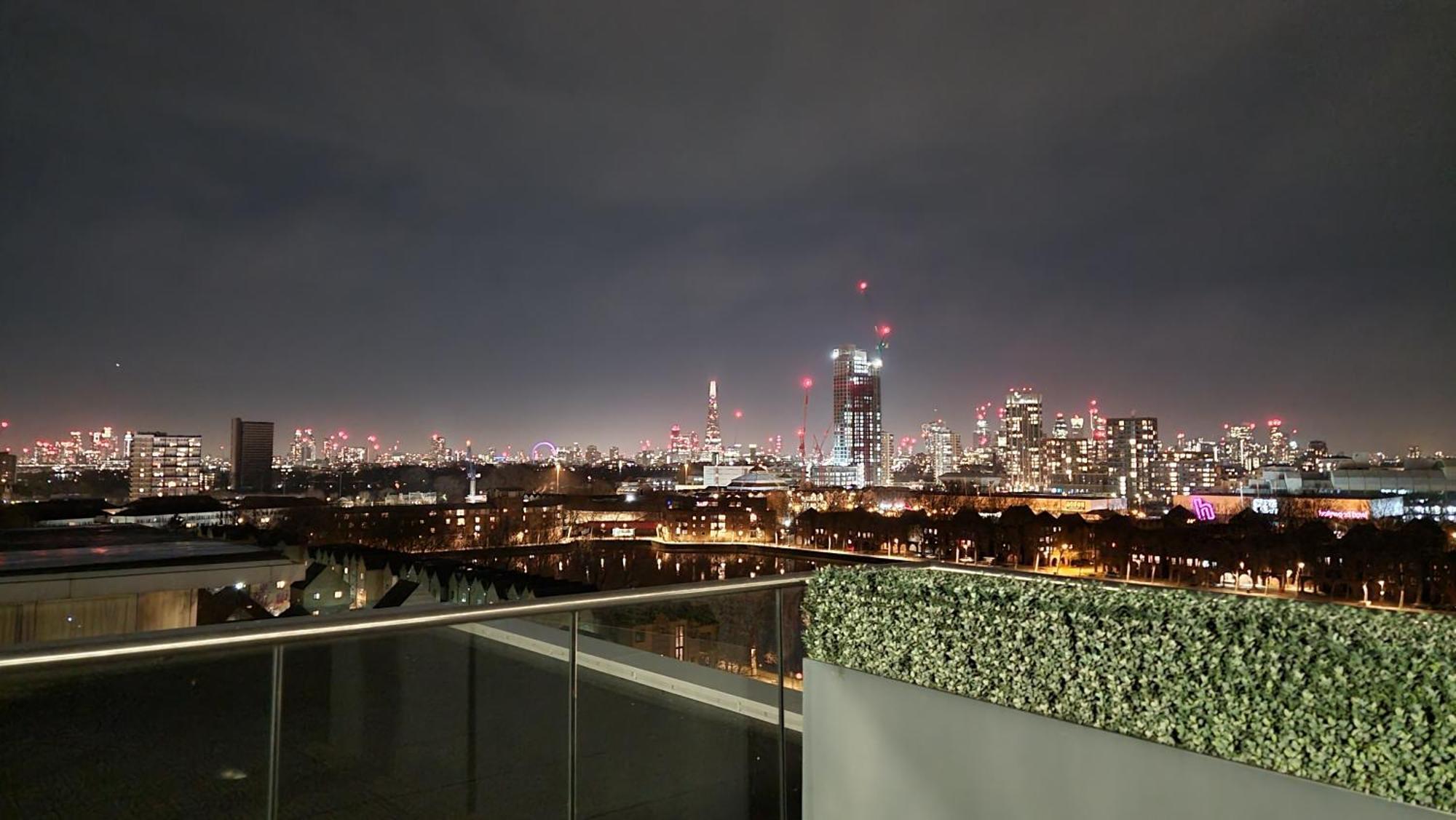 Riverside 1Br With Easy Transport 20Min To City Centre Londra Exterior foto