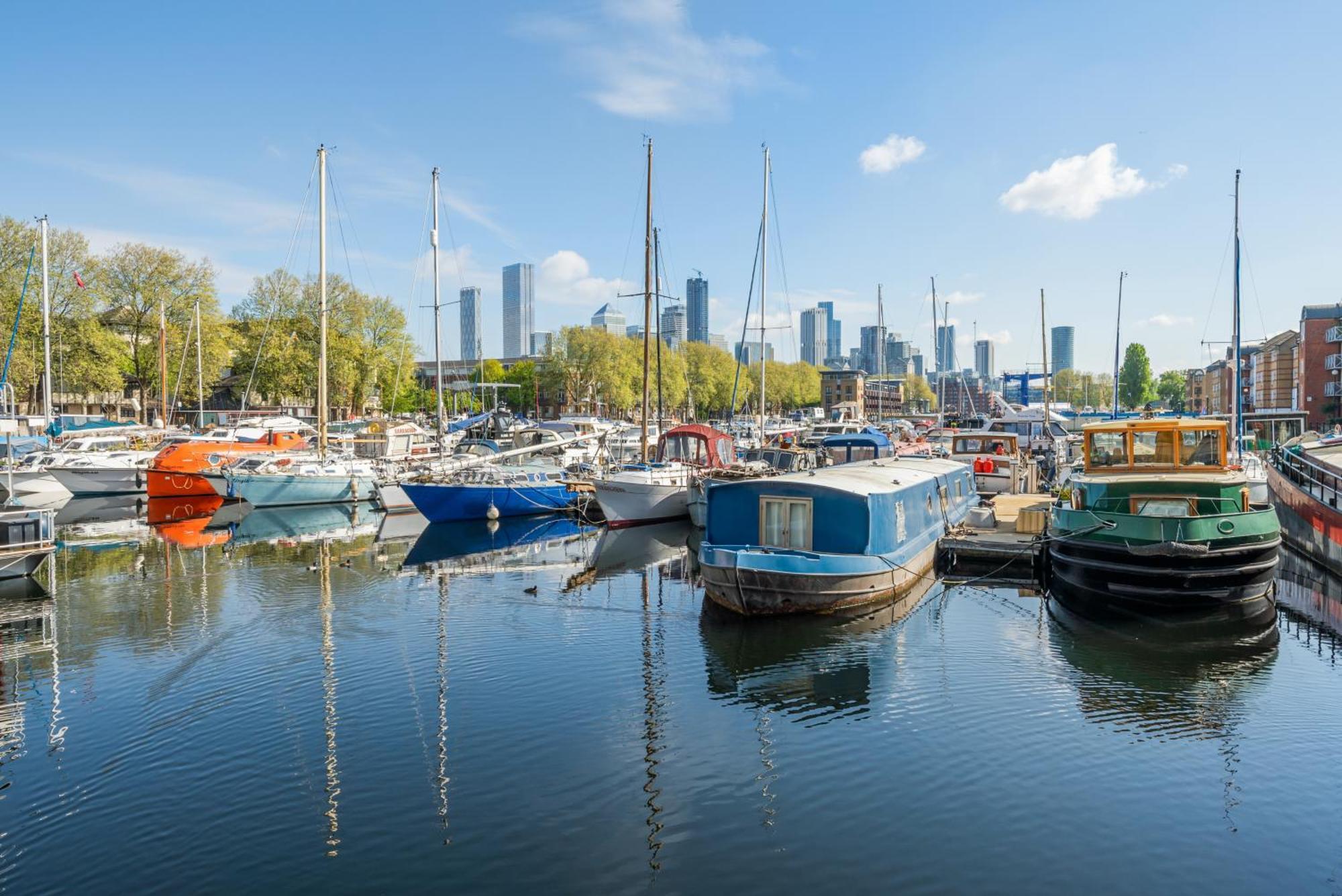 Riverside 1Br With Easy Transport 20Min To City Centre Londra Exterior foto