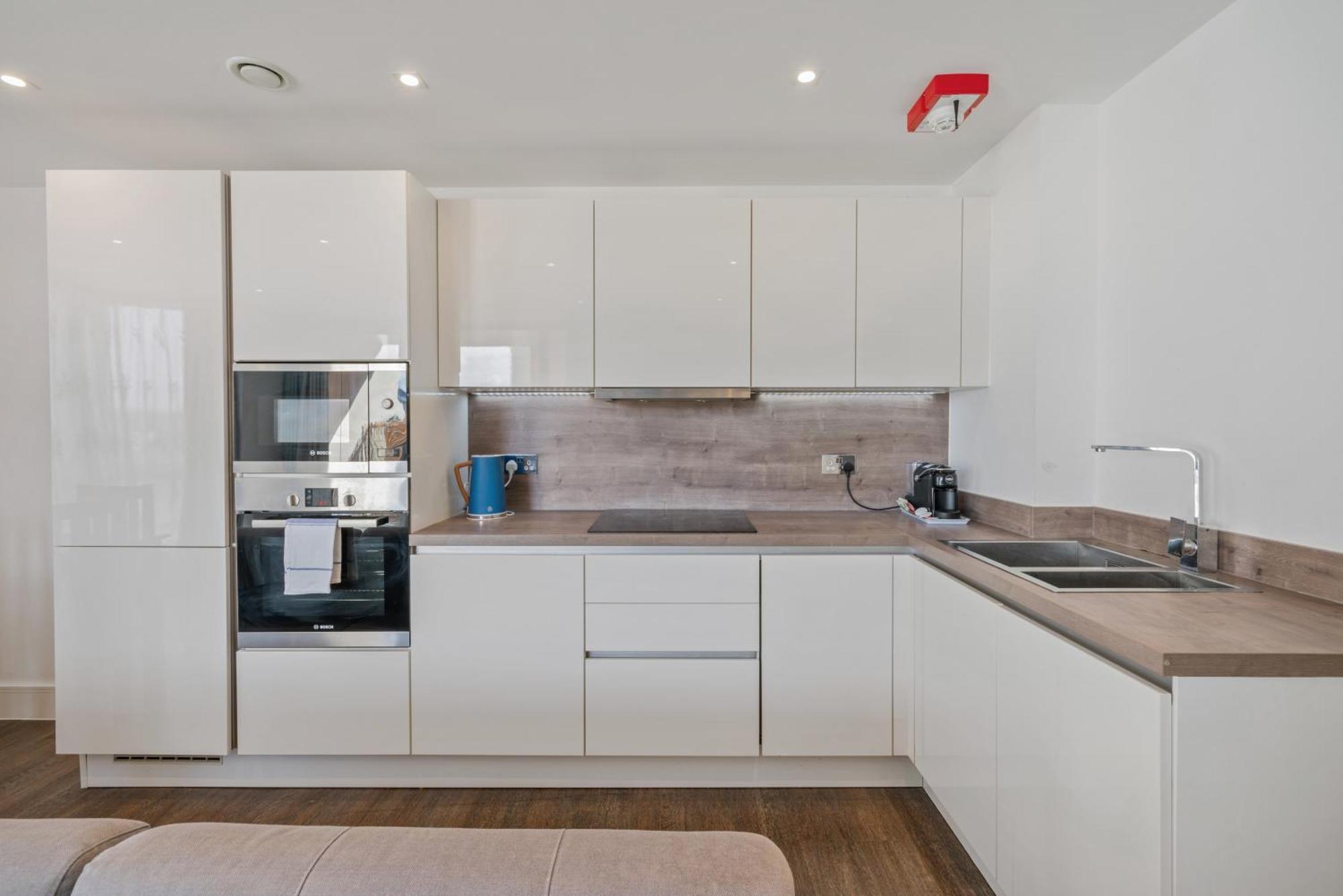 Riverside 1Br With Easy Transport 20Min To City Centre Londra Exterior foto